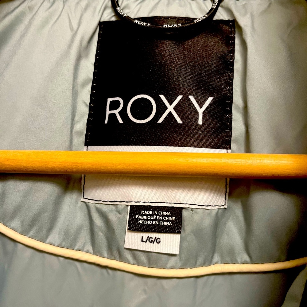 NWT Roxy Puffer Jacket - Picture 3 of 7